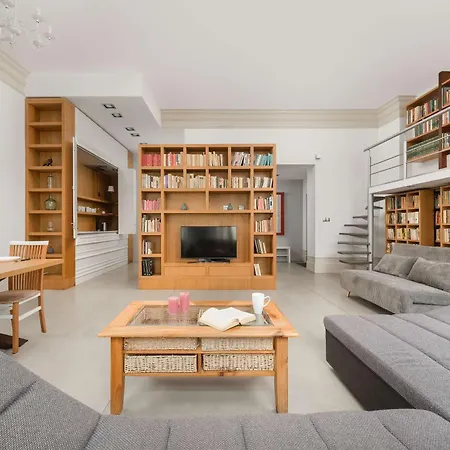 Unique And Bright Library Near Old Town In By Renters Apartment Wroclaw