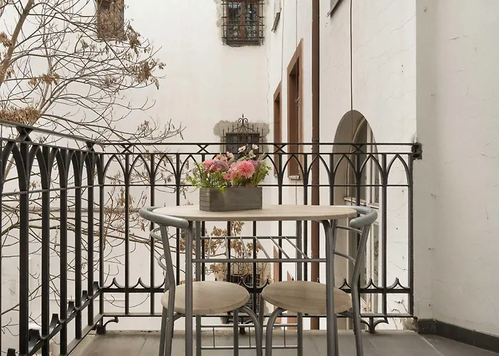 Unique And Bright Library Near Old Town In By Renters * 브로츠와프