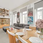 Unique And Bright Library Near Old Town In By Renters Breslavia