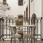 Unique And Bright Library Near Old Town In By Renters * Breslavia