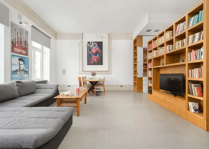 Διαμέρισμα Unique And Bright Library Near Old Town In By Renters Βρότσλαβ