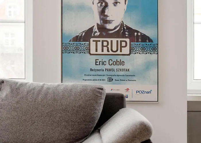 Unique And Bright Library Near Old Town In By Renters